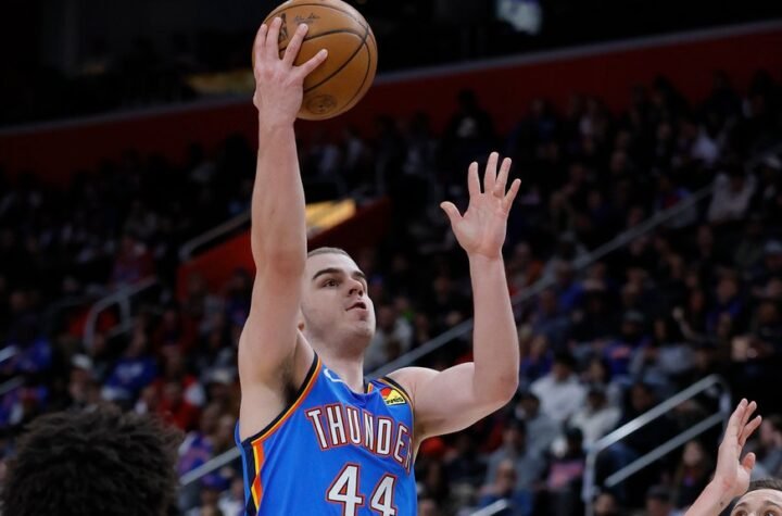 NIKOLA TOPIĆ NASTAVLJA DA BLISTA U AMERICI! Srbin upisao moćan dabl-dabl, ali ni to nije pomoglo njegovom timu da izbegne KATASTROFU!