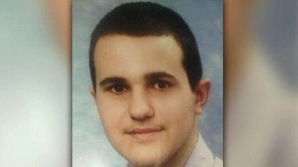 Nestao Luka (21) iz Šapca! Poslednji put viđen pre dva dana u Novom Sadu, porodica moli za bilo kakvu informaciju! (FOTO)