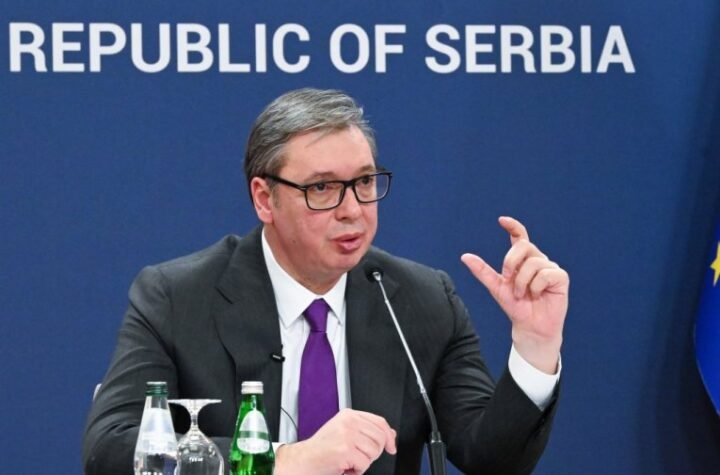 "OVO JE POKLON POLJOPRIVREDNICIMA" Vučić: U narednih sedam dana cena nafte za njih biće 181 dinar, a dalje maksimalno 184 dinara