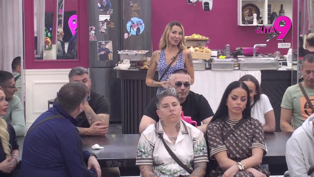 OZARILA SE! Aneli razvukla osmeh od uva do uva nakon saznanja da je njen prijatelj Karić organizovao posebno iznenađenje za nju povodom Bajrama! (VIDE