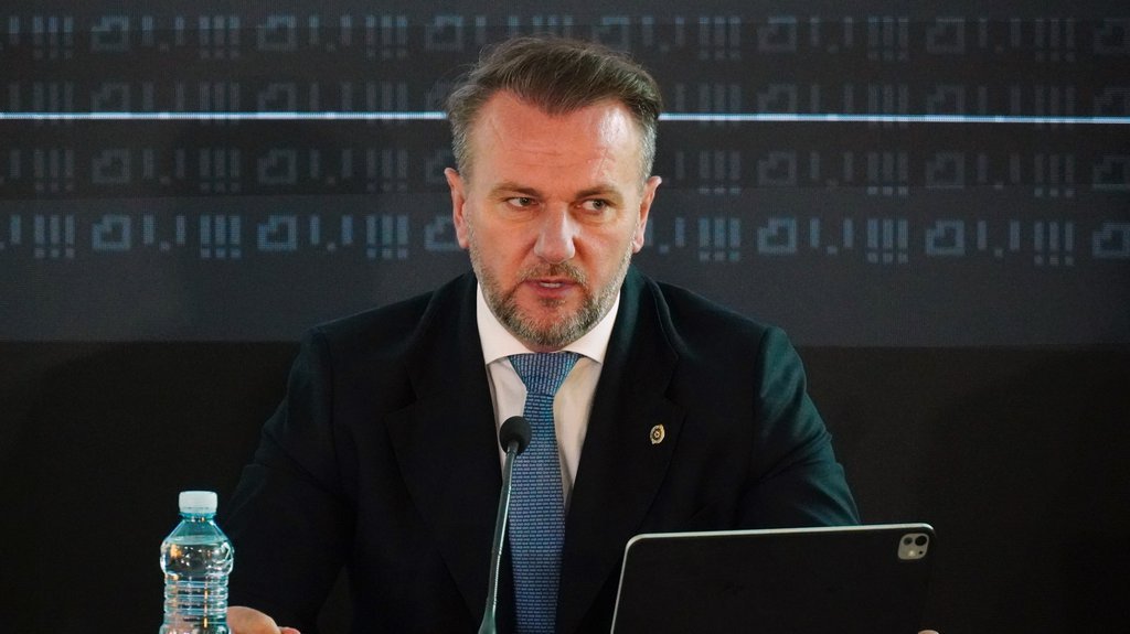 Ostoja Mijailović potvrdio: Tri igrača su nam zarobljena u Dubaiju, odlažemo meč s njima, sezona je upitna...