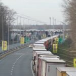 PAKAO NA IZLAZU IZ SRBIJE! Kamioni na granicama čekaju i do pet sati, kolone kilometarske