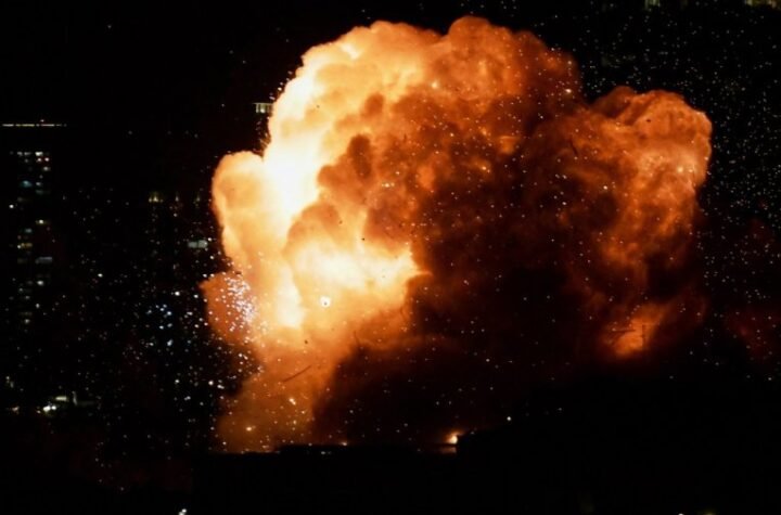 PAKAO NAD ZALIVOM! Iranske rakete SEJU smrt u Bahreinu, EKSPLOZIJE od Dohe do Dubaija, ima POGINULIH i teško povređenih, proglašena vazdušna opasnost!