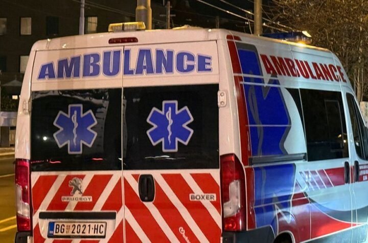 PET OSOBA POVREĐENO U UDESIMA Teška noć za Hitnu pomoć u Beogradu