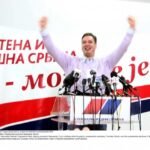 PLJUŠTE ČESTITKE SA SVIH STRANA! ALEKSANDAR VUČIĆ DANAS SLAVI 56. ROĐENDAN: Evo šta su mu poželeli saradnici