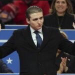 "POŠALJITE BARONA TRAMPA U IRAN": Pokrenut neverovatan sajt, očekuje se da predsednikov sin obuče uniformu i lati se PUŠKE