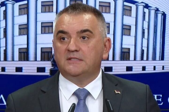 PREMIJER REPUBLIKE SRPSKE PODNEO OSTAVKU Minić se hitno obratio na vanrednoj konferenciji