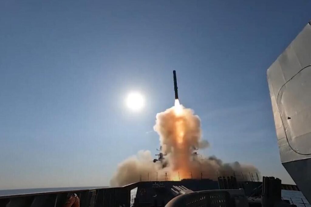 PRESRETNUTA JOŠ JEDNA RAKETA IZNAD TURSKE: Nova drama, opet radio NATO-ov PVO!