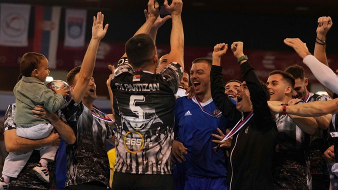 Partizan i zvanično krunisao sezonu: pehar i individualna priznanja za Šljukića i Aksentijevića