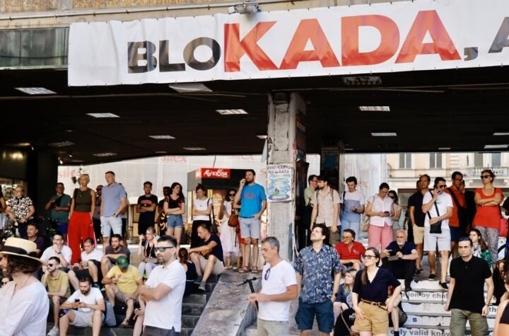 SKANDAL BLOKADERA U KULI: Štampali dresove za Hrvate i hvalili se (FOTO)