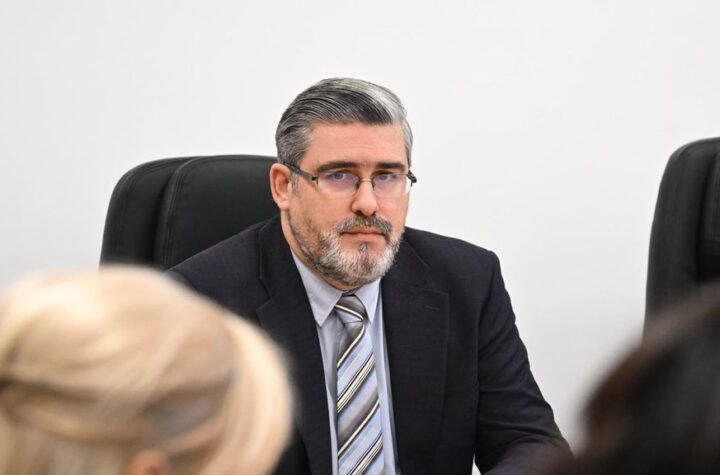 SKANDAL U 'DANAS-U': Starović: Dan nakon godišnjiće ubistva Đinđića oni traže ukidanje obezbeđenja Milošu Vučeviću! (FOTO)