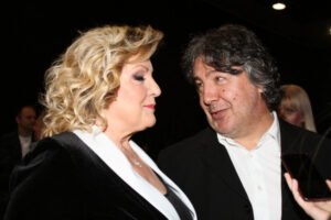 ŠOK-SCENA ISPRED PORODILIŠTA! Dečko Snežane Đurišić morao hitno da zove obezbeđenje!