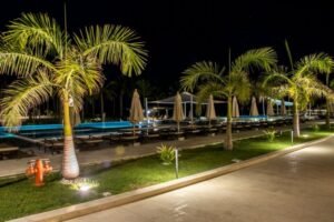 ŠOK ZA SRBE KOJI PLANIRAJU LETOVANJE: Omiljena destinacija uvodi DRASTIČNE MERE, ništa više neće biti isto! Gasi se noćni život, uvode se RESTRIKCIJE! Evo šta vas čeka!