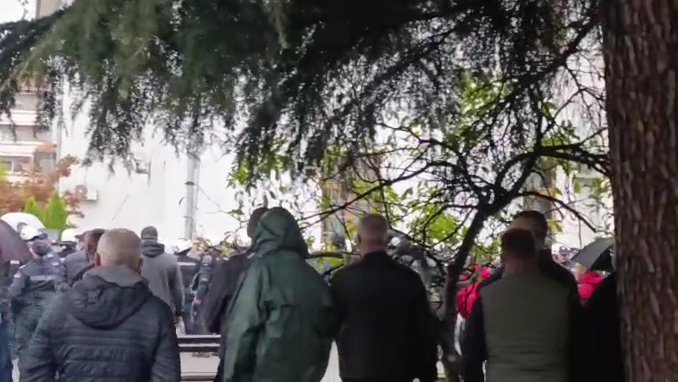 SRAMNO! Važniji im izbori od smrti koleginice - blokaderi sa Medicinskog fakulteta u Novom Sadu ne pominju tragediju