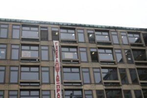 SRBIJA PALARISANA NAKON STRAVIČNE TRAGEDIJE NA FILOZOFSKOM! ĐOKIĆU, SINANI - ruke su vam krvave! Šta studenti rade u zlo doba noći na fakultetu?