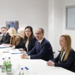 "TREBA NAM VIŠE OVAKO USPEŠNIH KOMPANIJA!" Premijer Macut u poseti "Hemofarmu"! (FOTO)