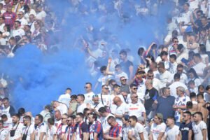 TUŽNE SLIKE SA POLJUDA: Simbol jedne ere propada – oglasio se Hajduk!