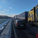 Teretnjaci čekaju tri sata na izlazu iz Srbije na prelazu Batrovci