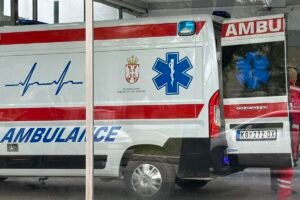 Teška nesreća u Kragujevcu: Više osoba završilo u bolnici, jedna osoba poginula!