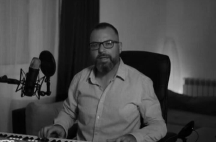 UMRO MUZIČAR KOJI JE SARAĐIVAO SA KARLEUŠOM I DŽEJOM!