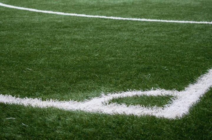 UZNEMIRUJUĆI SADRŽAJ! Fudbaler OSTAO BEZ PRSTA tokom utakmice, horor povreda na meču Liverpula