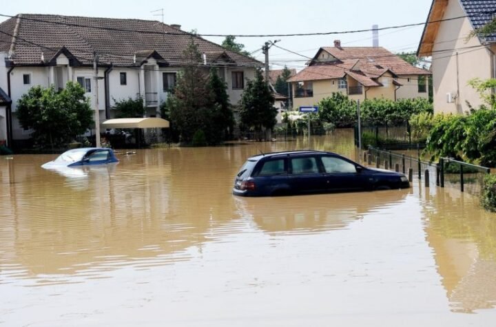 VRAĆA SE ZIMA U OVE KRAJEVE! Evo gde se očekuje sneg, a gde oluje sa grmljavinom - PRETE I POPLAVE!