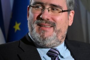 VUČEVIĆ JOŠ JEDNOM DEKLASIRAO ĐILASA: Bedan pokušaj da sakrije svoje neuspehe, narod ima pamćenje!