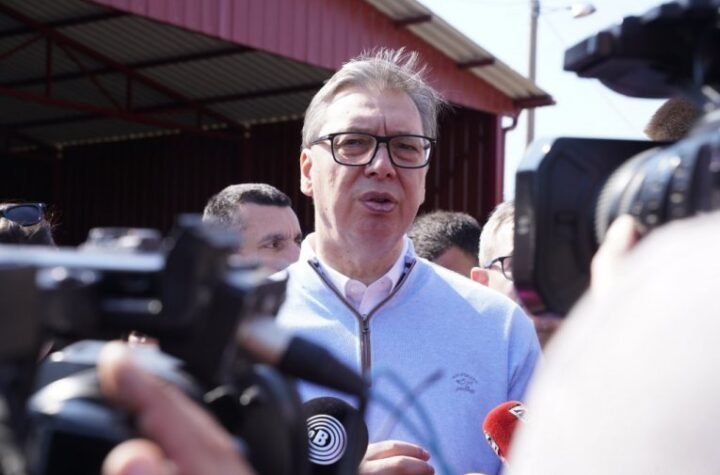 VUČIĆ NAJAVIO POSETU PRELAZA NA KIM ZA 10 DANA: Ići ću da pričamo, da vidimo kako da pomognemo našem narodu!