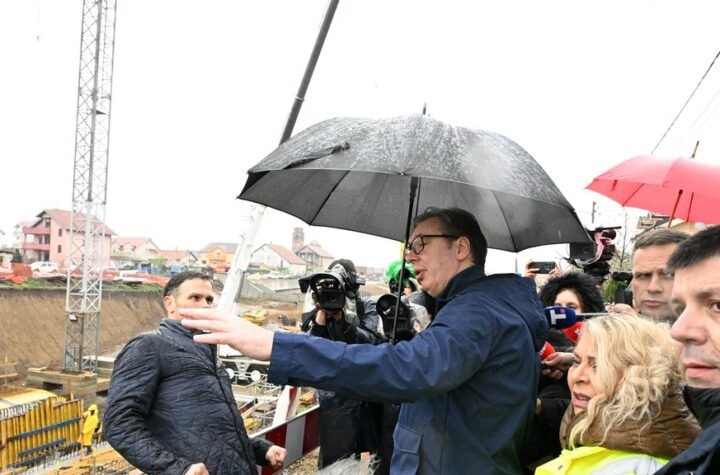 VUČIĆ O PENZIJAMA: Penzioneri i najsiromašniji moraju imati veće prihode