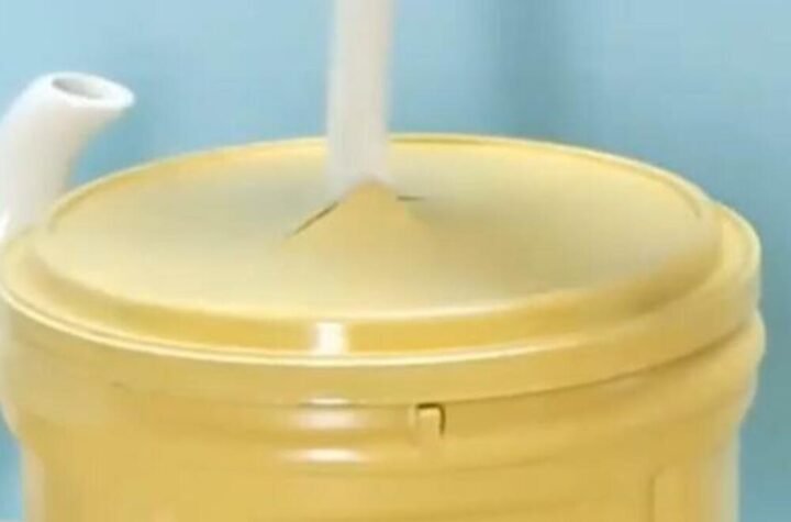 Velika prevara sa vlažnim maramicama: Sipajte ovo na običnu krpu i prašina se neće lepiti nedeljama