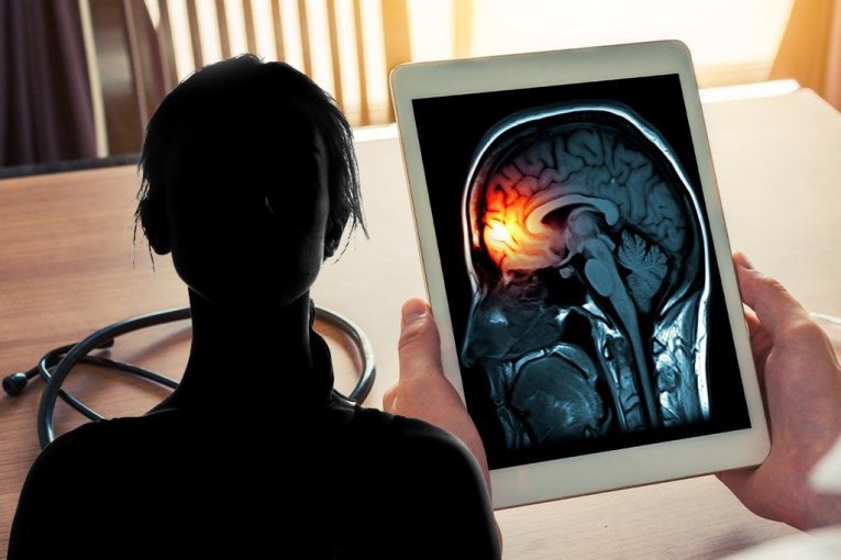 ZARAZILA SE VEJPOM? Studentkinja preminula od meningitisa, a sada se EPIDEMIJA ŠIRI ZEMLJOM brzinom svetlosti!