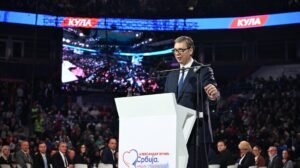 ZLO BLOKADERSKO ŽEDNO SRPSKE KRVI: Blokader iz Sombora molio Boga da teroristi dođu u Arenu i ubiju predsednika Vučića i okupljene građane (FOTO)