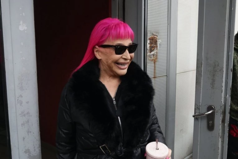 ZORICA BRUNCLIK PROŠLA KROZ PAKAO! "Budila sam se u mokroj postelji" Pevačica o najtežim trenucima koji LEDE KRV U ŽILAMA!