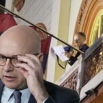 'DA NIJE SMEŠNO, BILO BI TRAGIČNO!' Vučević o potezima blokadera: Neprihvatljivo je da idete po drugim državama i pljujete sopstveni narod!