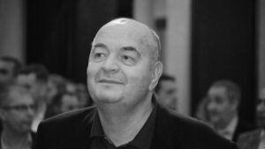 'BIO SI NAJVAŽNIJA STEPENICA U MOJOJ KARIJERI' Vlade Divac se emotivnim rečima oprostio od Duška Vujoševića