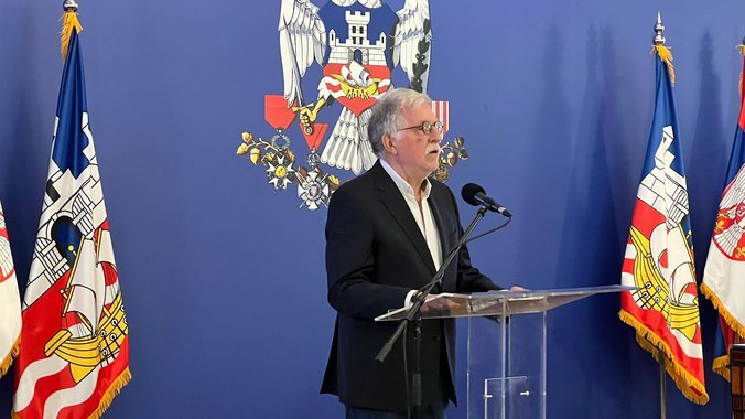 'OTIŠAO JE GENERAL I ČAROBNJAK'  Petar Peca Popović o Dušku Vujoševiću: Mislio kao naučnik, analizirao kao psiholog, radio kao tehnolog, voleo kao pes