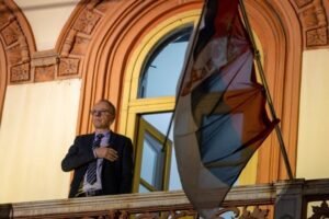 ADVOKAT RAZOTKRIO LAŽI REKTORA ĐOKIĆA! Policija nije došla da mu menja nastavni plan i program - neko je spinovao da na prostoru fakulteta niste ni za šta krivi!