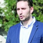 BLOKADERI SE "POKLAŠE" MEĐUSOBNO! Neviđeni rat u redovima opozicije - "časte se" najsočnijim uvredama i psovkama! (FOTO)