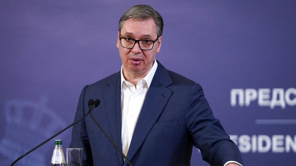 BLOKADERI SU UNIŠTILI UNIVERZITETE! Vučić: Podatak da je prošle godine 12.000 ljudi manje diplomiralo vam je jasan kakav je ZLOČIN učinjen