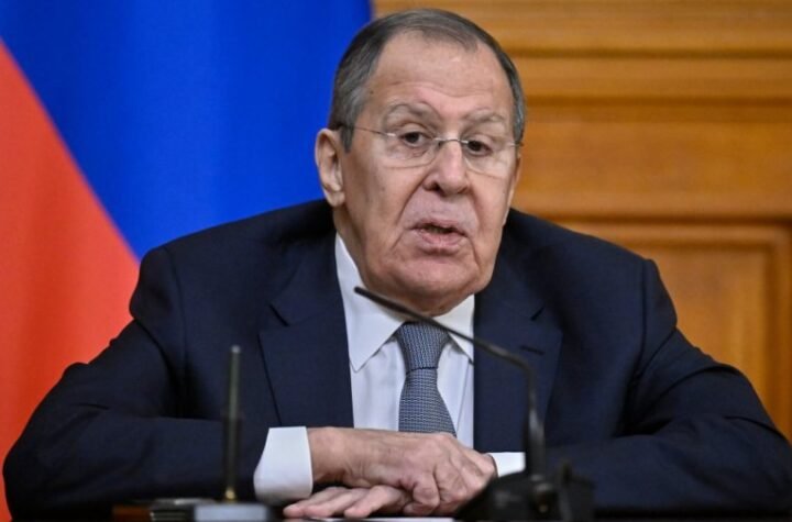 BRISEL VRŠI PRITISKE NA SRBIJU! Lavrov: Traže da pošalje vojsku da ratuje protiv Rusije!
