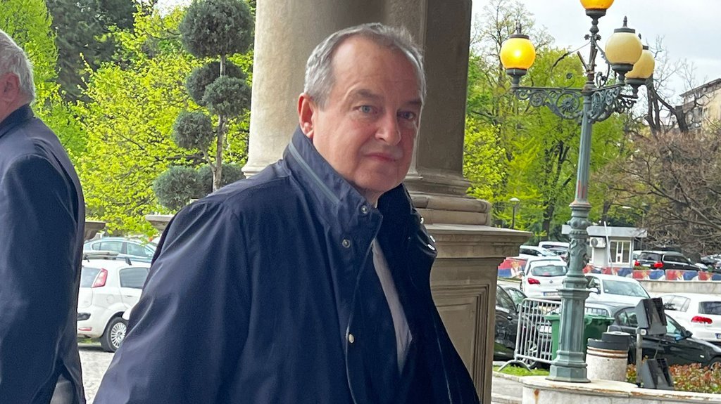 DAČIĆ SE OPROSTIO OD LEGENDARNOG DUŠKA VUJOŠEVIĆA:  Napustio nas je čovek izuzetnih vrednosti i nesalomivog duha! (FOTO)