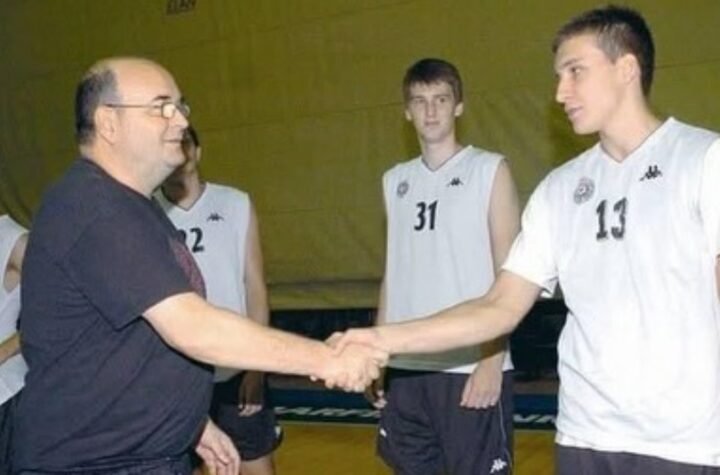 DIRLJIVO! 'VEROVAO SAM TI DO SMRTI' Bogdan Bogdanović se oglasio dirljivim pismom upućenom Dušku Vujoševiću
