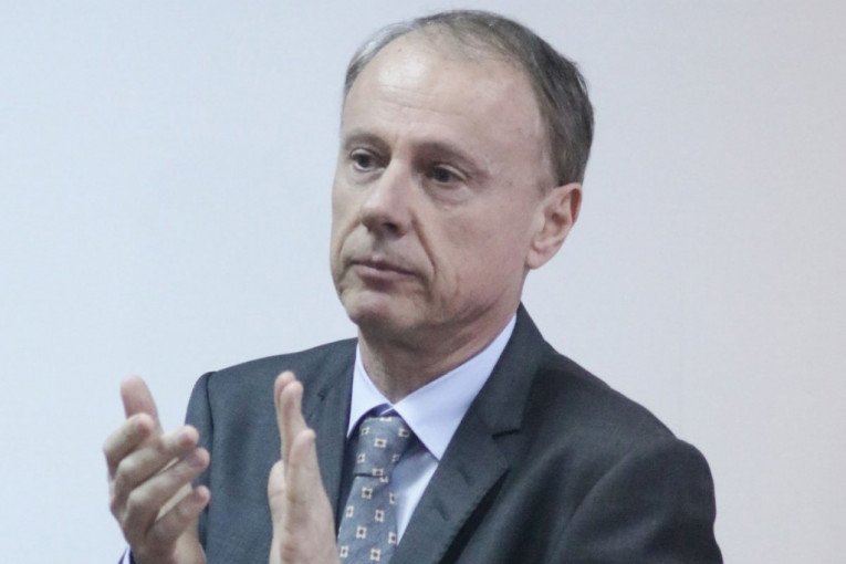 "ĐOKIĆ IZGUBIO KONTAKT SA REALNOŠĆU": Profesorka Arsenijević tvrdi da je rektor zloupotrebio autonomiju univerziteta!