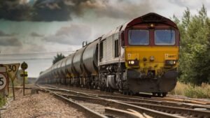 DRAMA U RUSIJI: Voz izleteo iz šina, ima povređenih