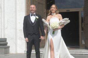 EVO U KAKVOM SU SADA STANJU MAMA I BEBA! Prvo pojavljivanje Ace Sofronijevića nakon što je postao otac - CEO DAN SAM PLAKAO...