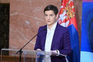 IDU PO SVETU DA OPLJUJU SRBIJU! Brnabićeva brutalno o blokaderima i planu za sankcije!