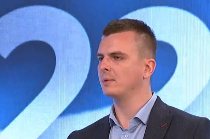 JANJUŠEVIĆ O PARANDILOVIĆU: Samozvano 'novo lice' koje je duplo više vremena provelo na vlasti nego što je u opoziciji