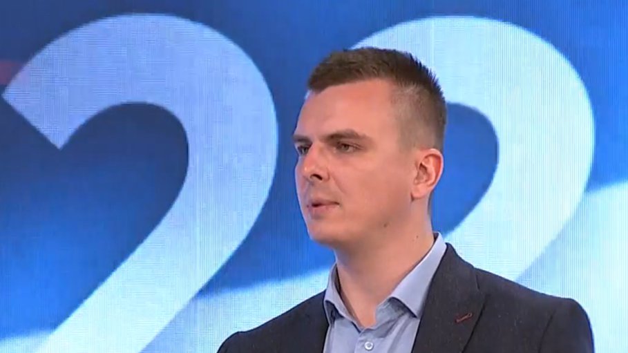 JANJUŠEVIĆ O PARANDILOVIĆU: Samozvano 'novo lice' koje je duplo više vremena provelo na vlasti nego što je u opoziciji