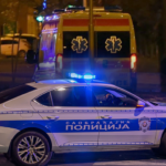 JEZIVA SCENA U OBRENOVCU! Kabriolet se zakucao u kiosk - IMA POVREĐENIH! (FOTO)