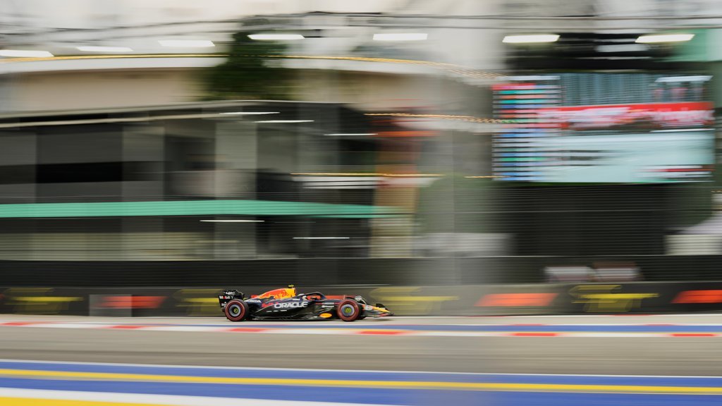 JEZIVE SCENE U FORMULI: Srpski vozač učestvovao u jezivom karambolu - zakucali se jedan po jedan